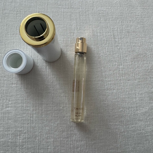 Tom Ford Soleil Blanc Eau de Parfum travel spray - Picture 6 of 7
